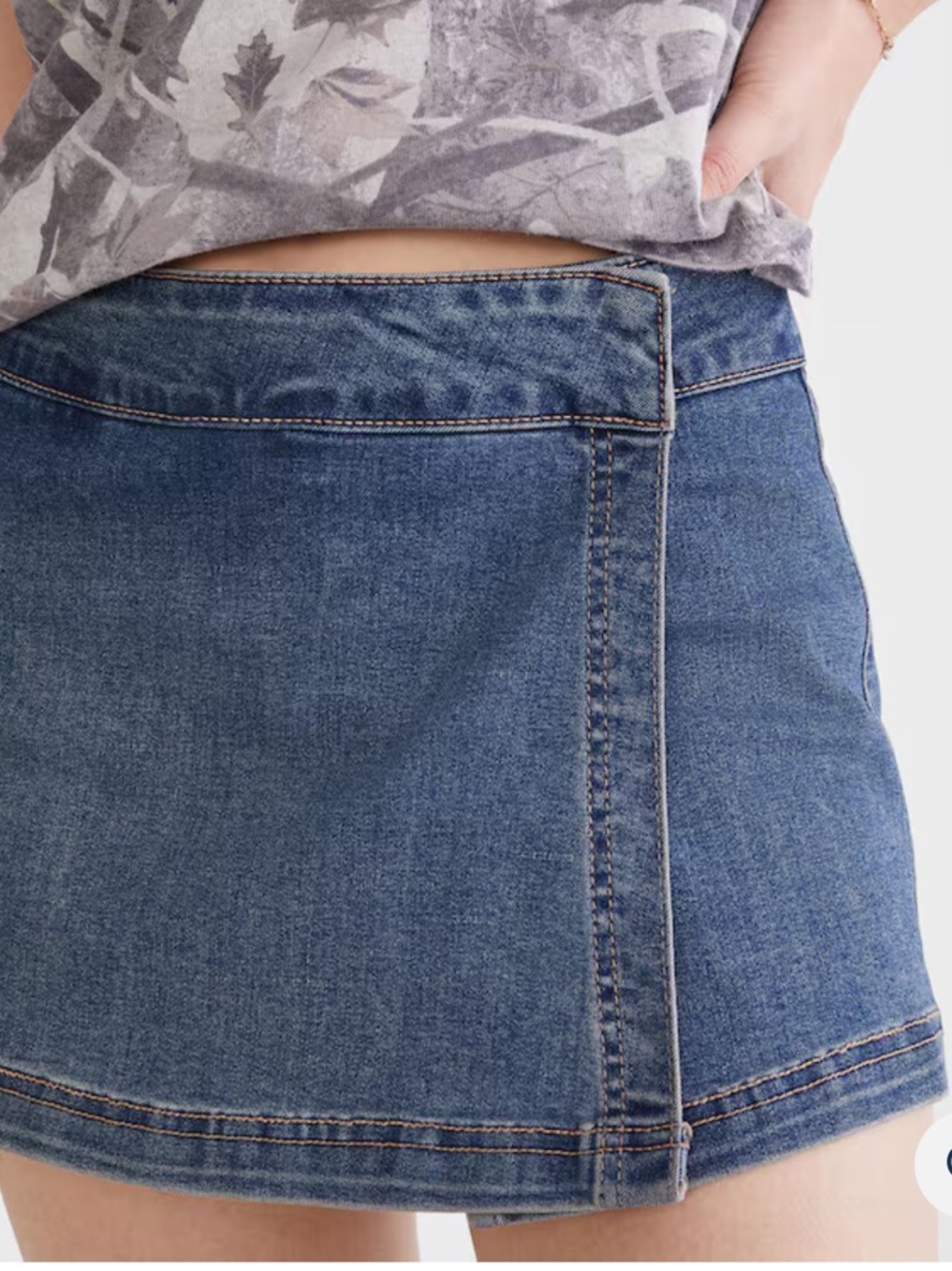 NWT Aeropostale Low Rise Mini Skort